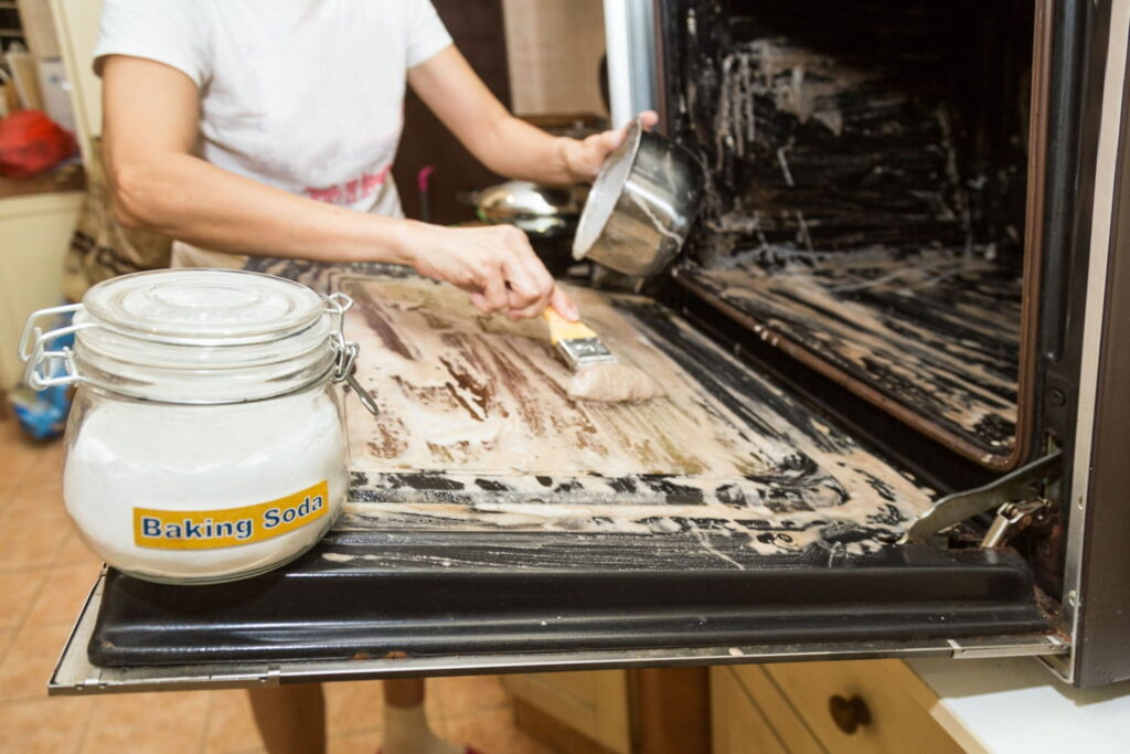 Melted Plastic In Oven Can I Still Eat Food? Things You Should Know