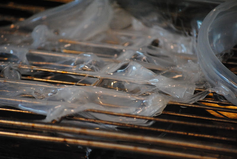 Melted Plastic In Oven Can I Still Eat Food? Things You Should Know