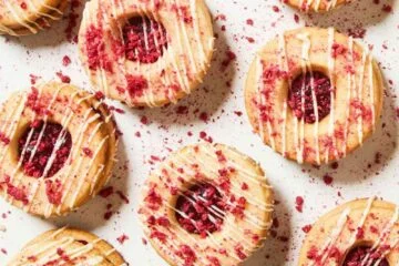 Lingonberry Linzer Plätzchen