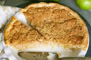 Dutch Apple Pie with Oatmeal Streusel