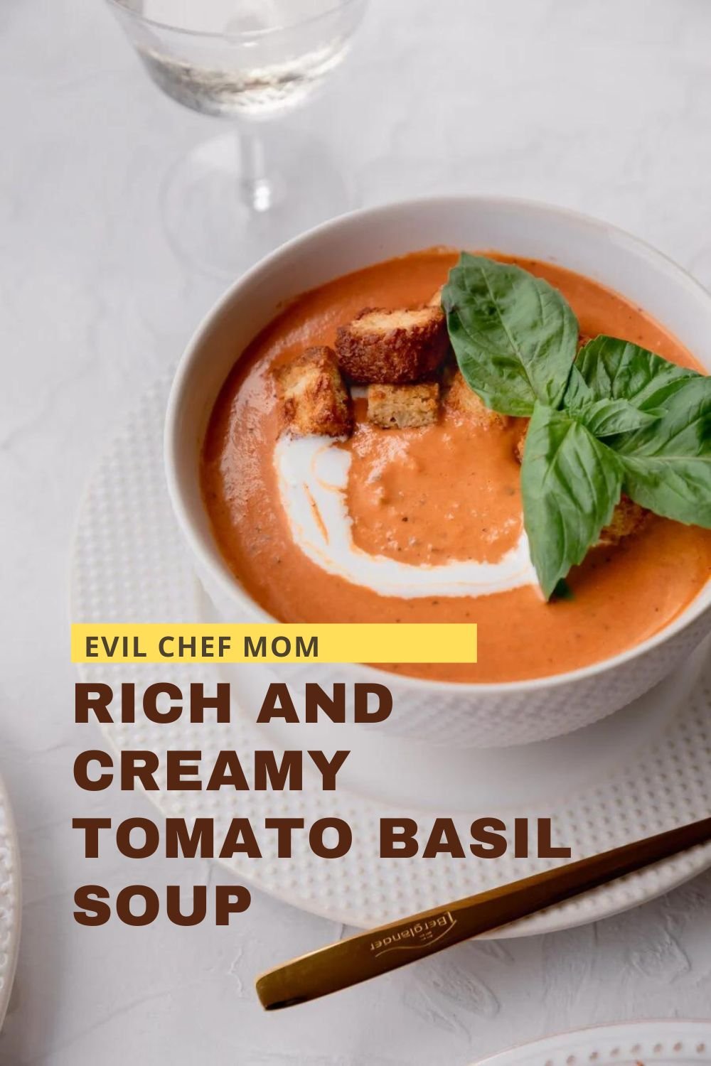Rich and Creamy Tomato Basil Soup