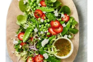Spring Pea Salad with Strawberries