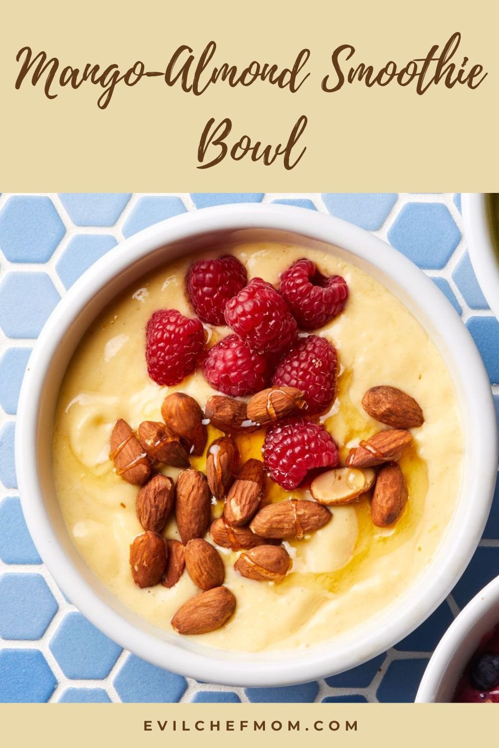 Mango-Almond Smoothie Bowl