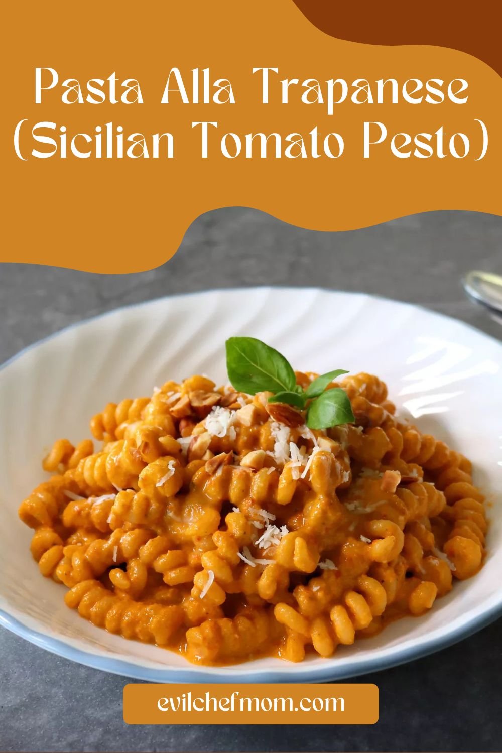 Pasta Alla Trapanese (Sicilian Tomato Pesto)