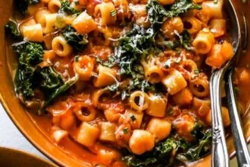 Pasta e Ceci (Italian Chickpea and Pasta Stew)
