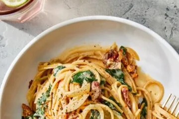 Spaghetti & Spinach with Sun-Dried Tomato Cream Sauce