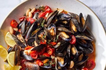 Mussels with White Beans & Tomatoes