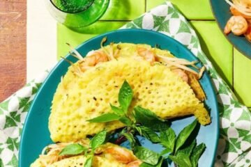 Bánh Xèo (Vietnamese Crêpes)