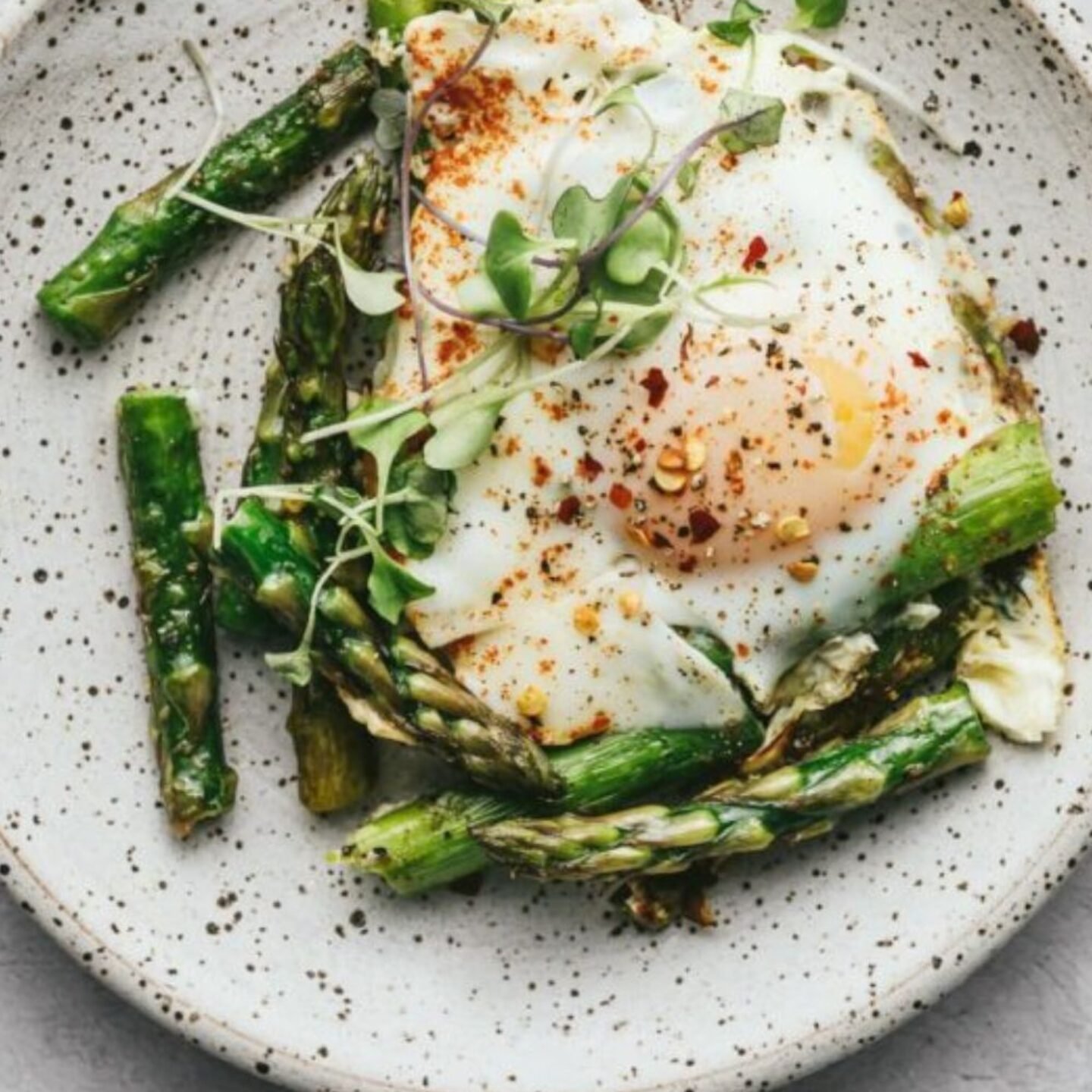 Asparagus and Eggs