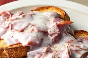 Creamed Chipped Beef on Toast