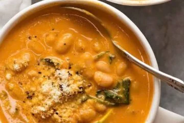 Creamy Tomato Bean Soup