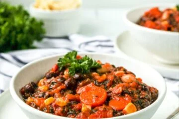 Incredibly Easy Vegetarian Chili